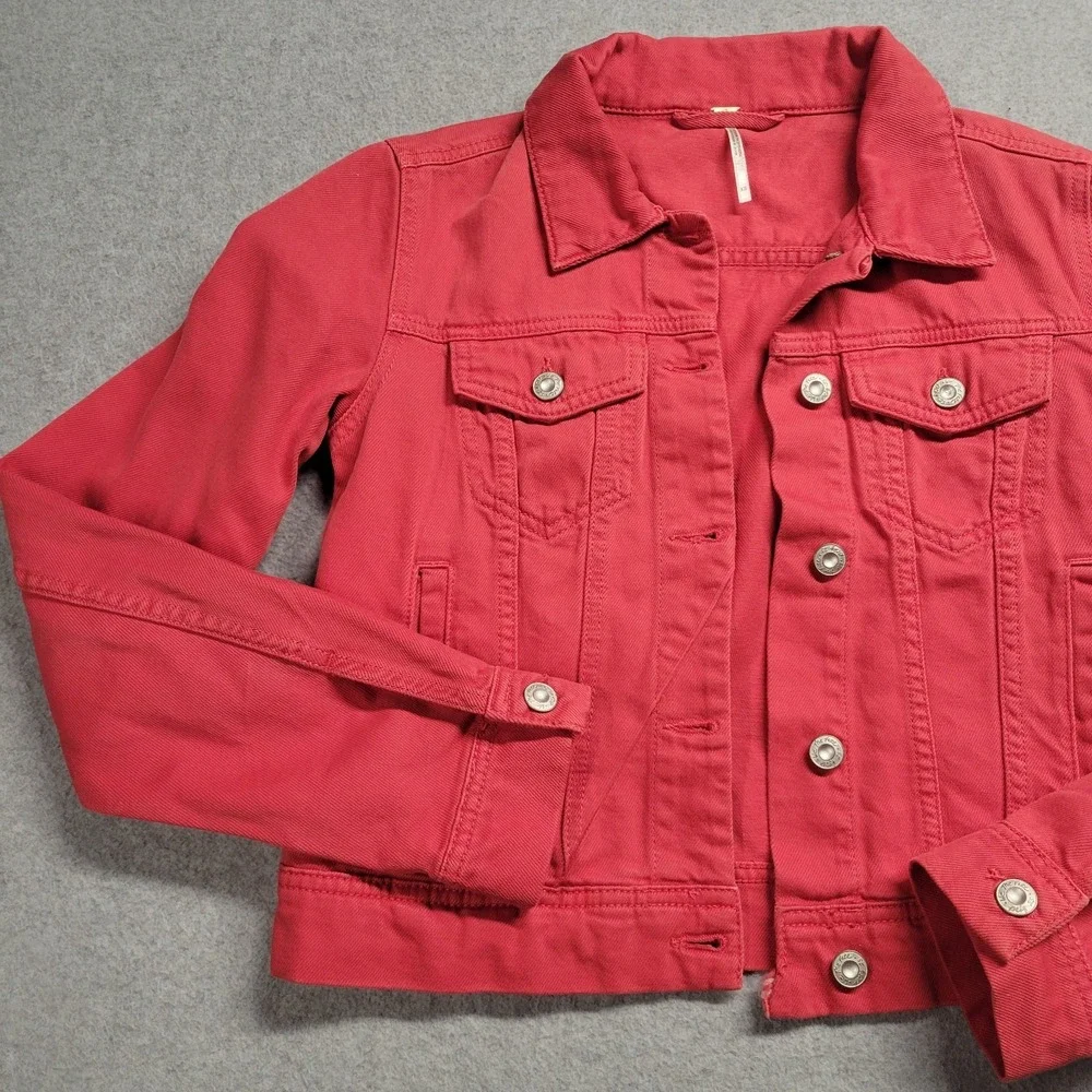 Free People Women's X-Small Cropped Denim Jean Jacket Red We The Free Boho - Picture 2 of 9
